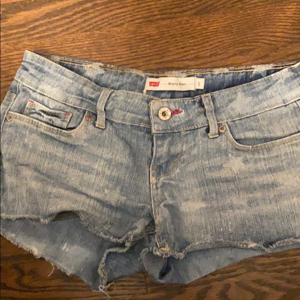 Levi’s star print shortie shorts size 1